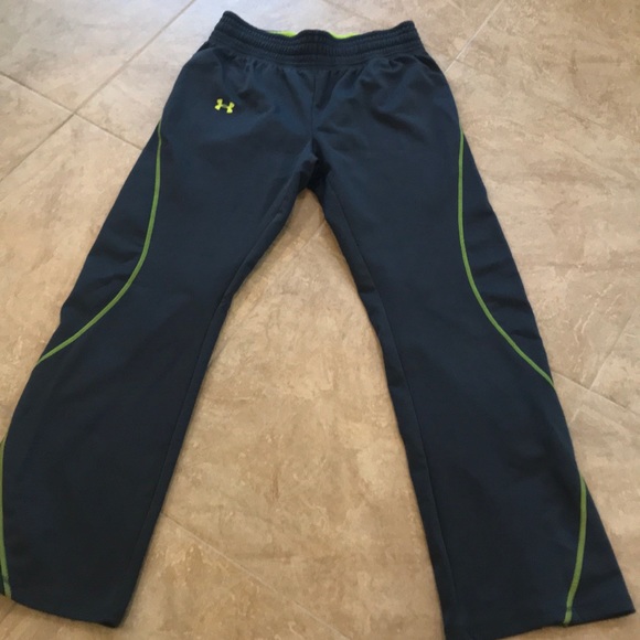 Under Armour Pants - 🎉🍾🥂Under Armor Semi Fitted Work Out 🏋️ Pants🎉